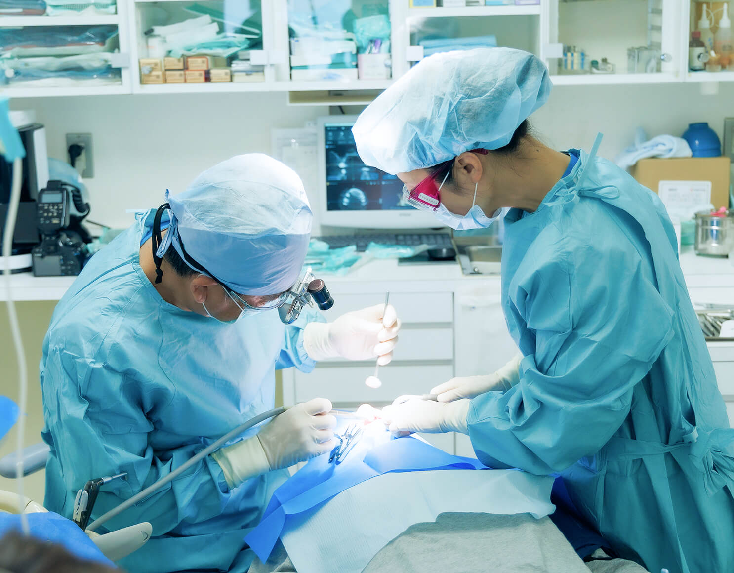 Kosei Dental より良い歯科医療のためチ ム一丸となって勉強に励んでいます